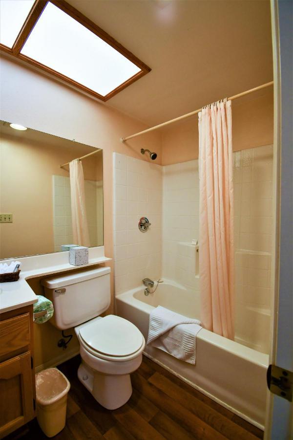 Hotel North Bay At Arrowhead 2*