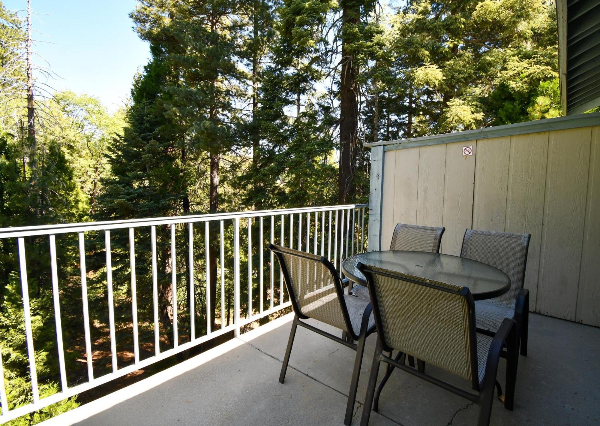 Hotel North Bay At Arrowhead Blue Jay